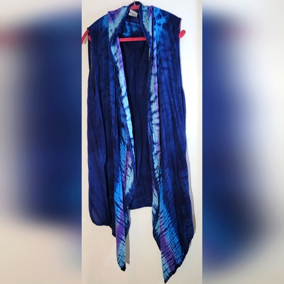 Dharma Trading Co Blue and Purple Tie-Dye Sleeveless Waterfall Vest - Picture 1 of 7